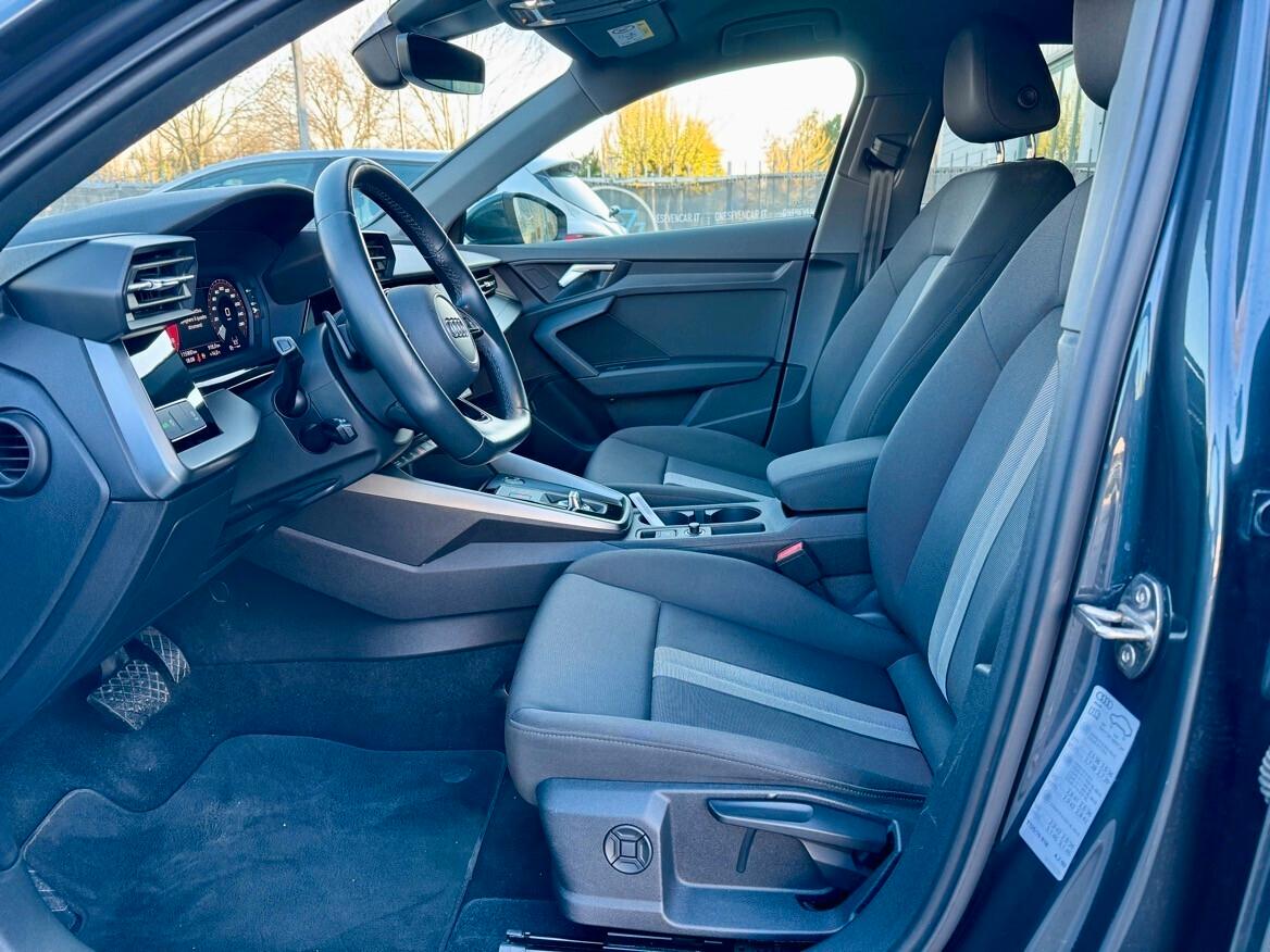 Audi A3 Sedan 35 TDI S tronic Sport Cerchi da 18'