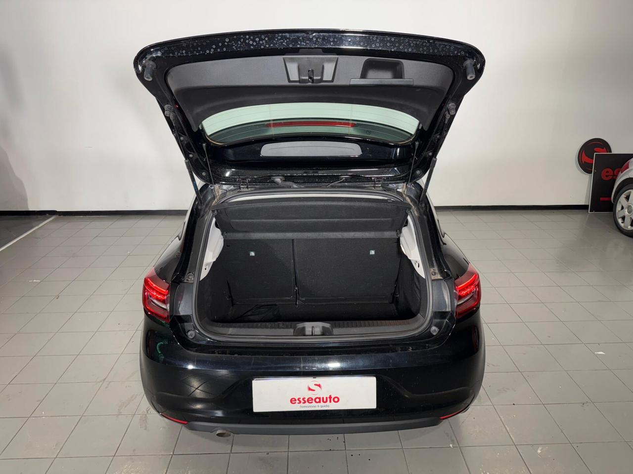 Renault Clio TCe 91 CV 5 porte Zen NEOPATENTATI