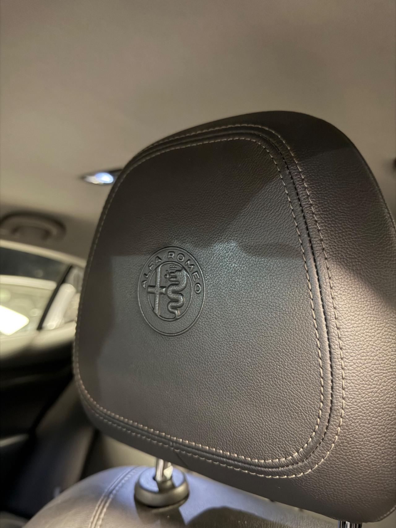 Alfa Romeo Stelvio 2.2 Turbodiesel 180 CV AT8 Q4 Executive