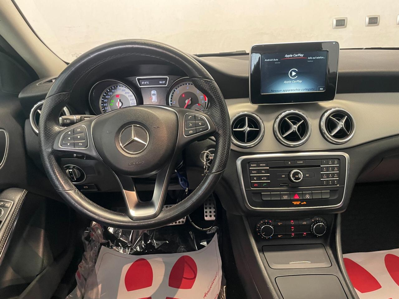 Mercedes-benz GLA 200 136 CV Automatica Premium FULL OPTIONAL NEOPATENTATI