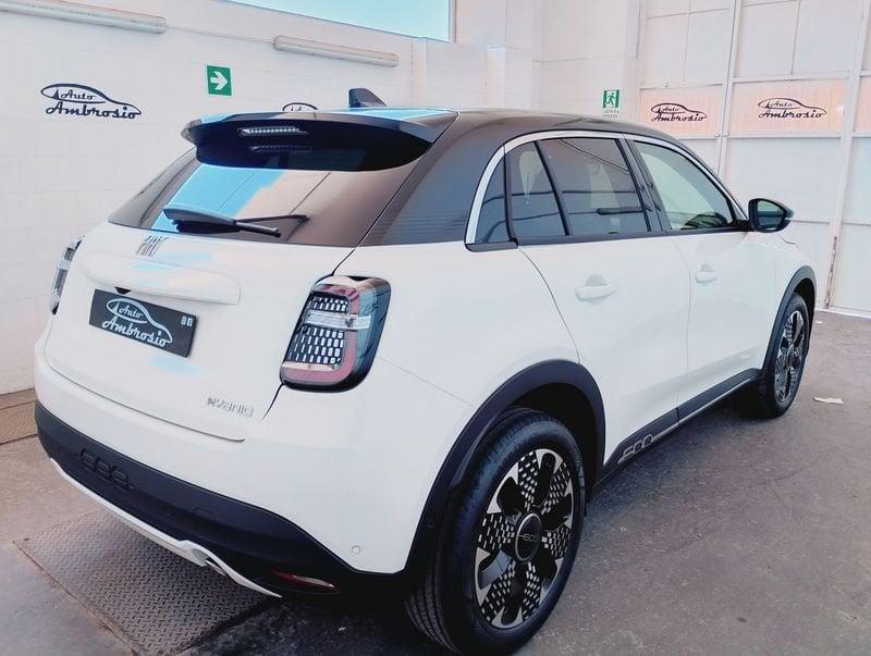 FIAT 600 Hybrid 110 CV DCT MHEV La Prima Tua da 269,00 al mese