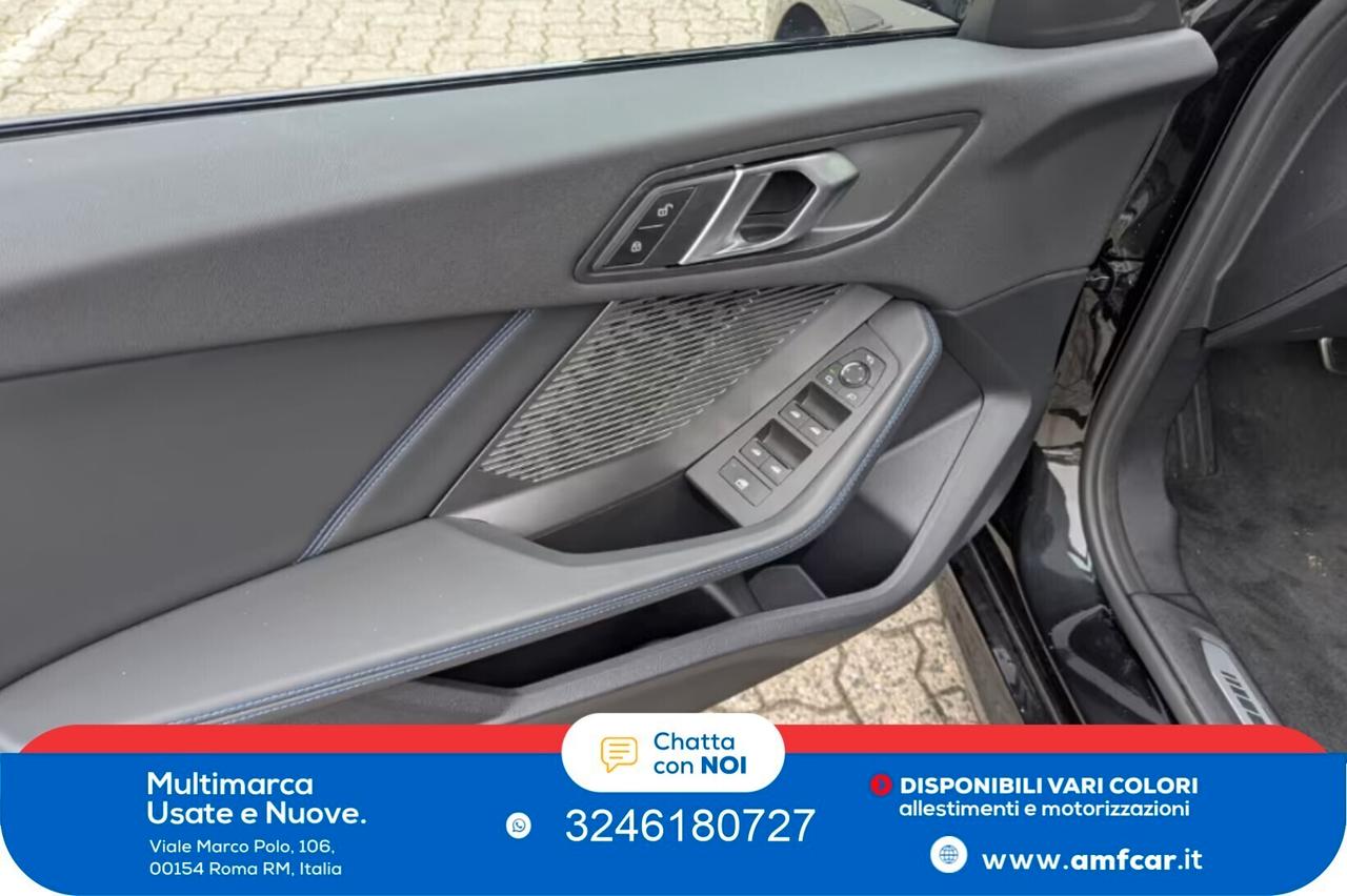 Bmw 120i M-Sport cerchi 18 navi pelle cambio automatico