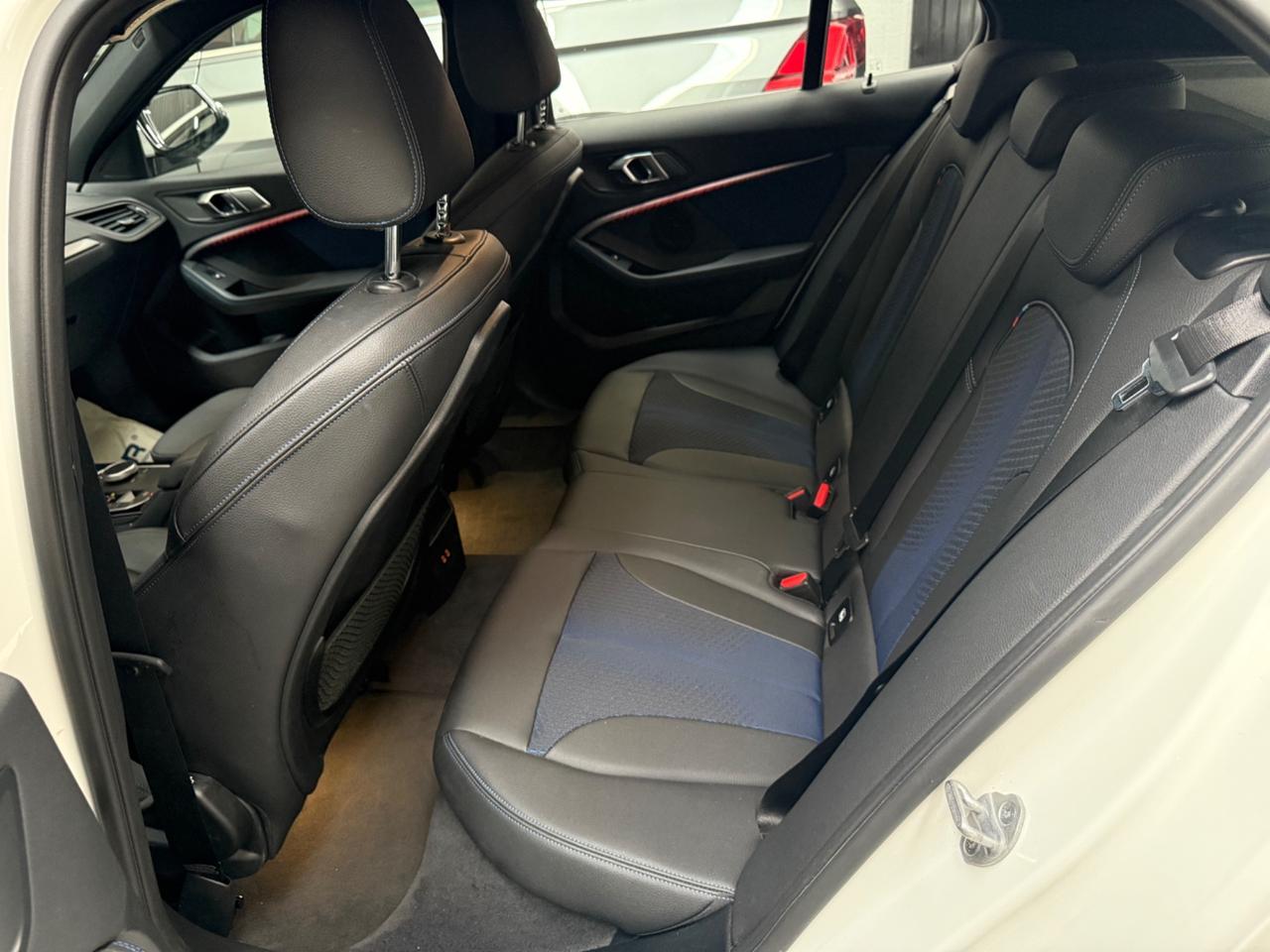 Bmw 118 118i 5p. Msport