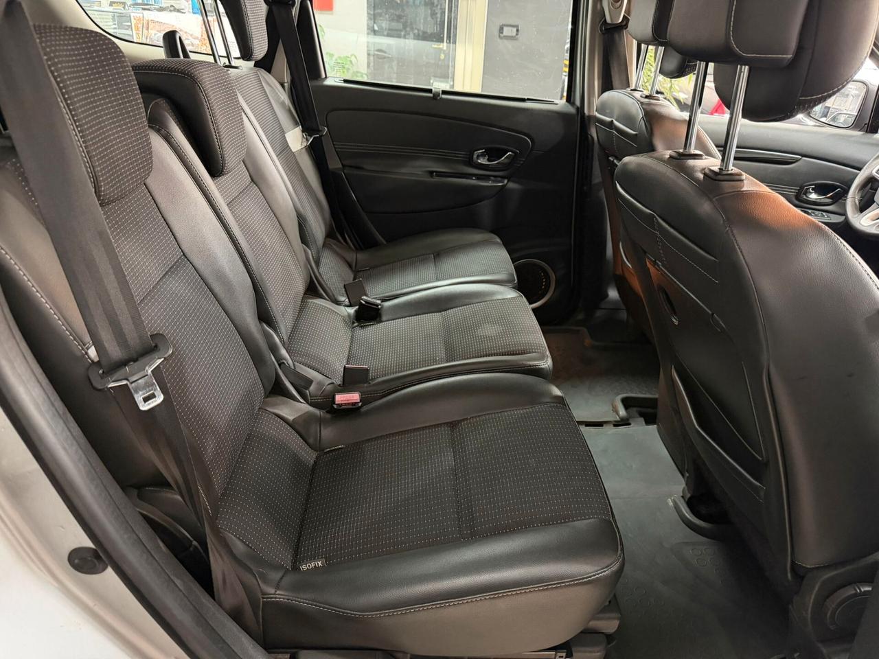 Renault Scénic 1.6 dCi 130CV Dynamique 7 POSTI