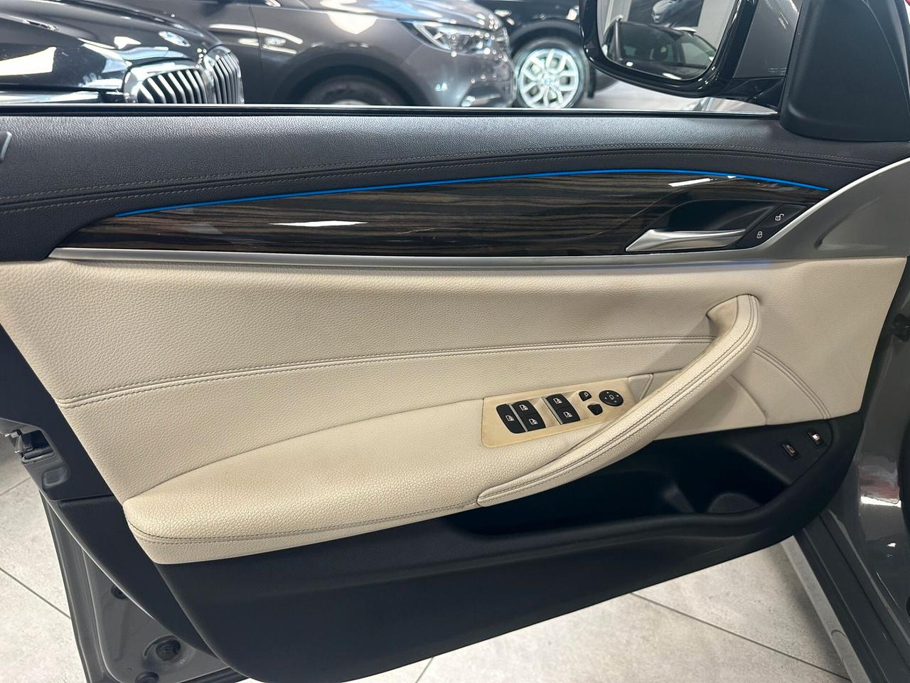 Bmw 3.0 hybrid 545e xDrive Luxury