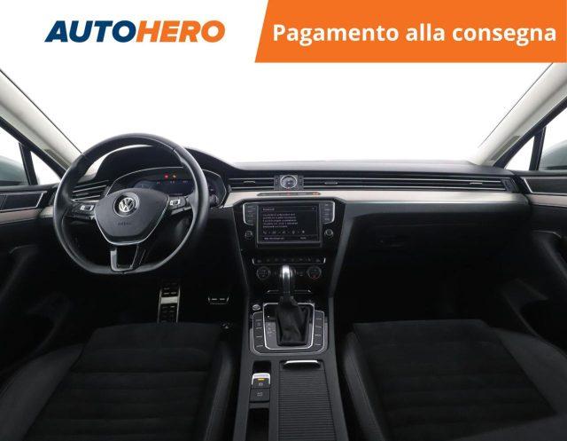 VOLKSWAGEN Passat Variant 2.0 TDI DSG Executive BlueMotion Tech.