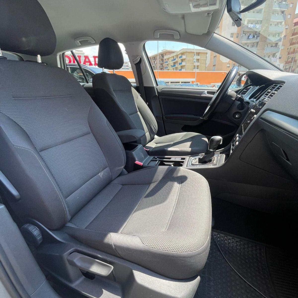 VOLKSWAGEN - Golf - 1.6 TDI 115CV DSG 5p.