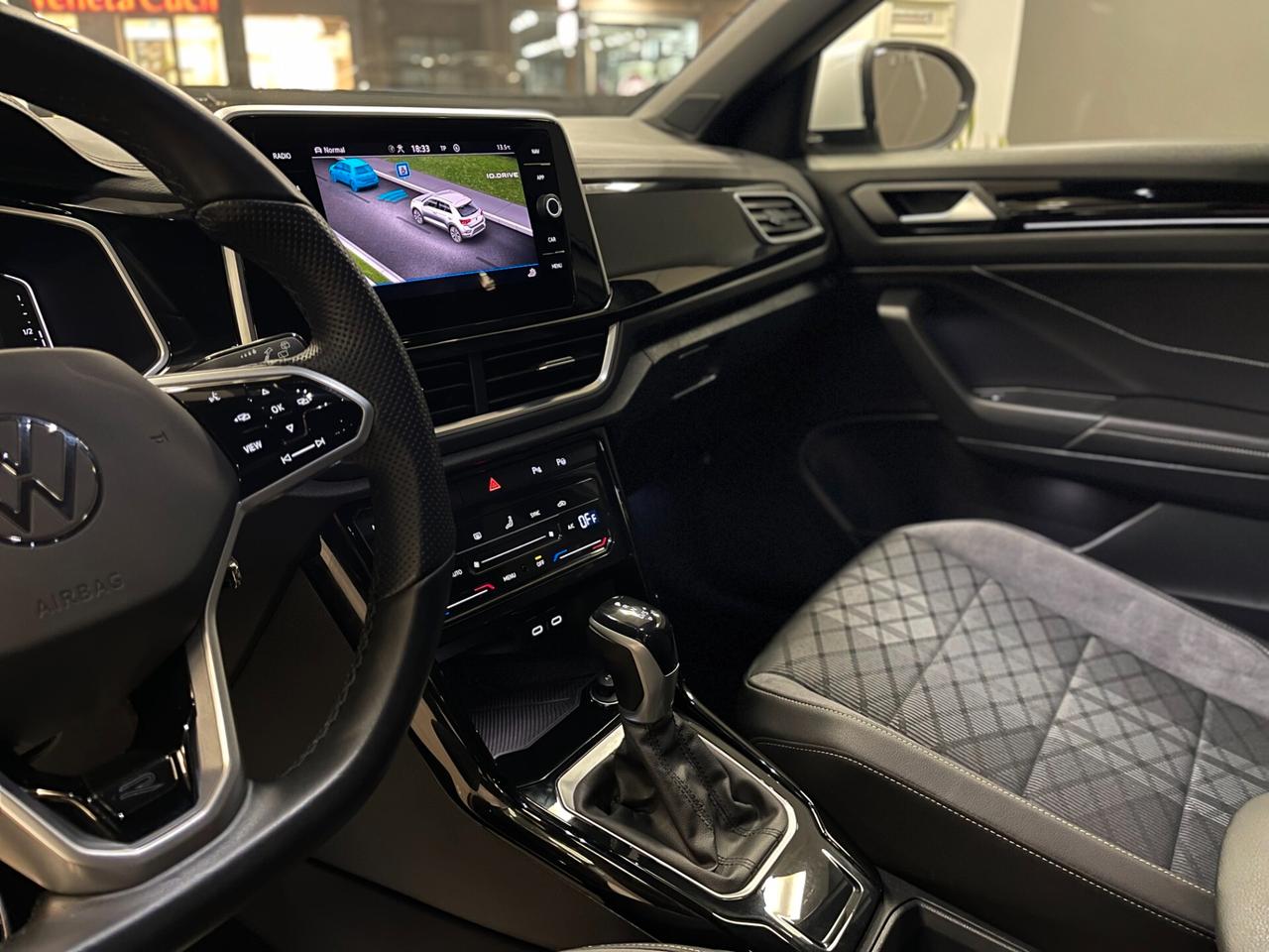 Volkswagen T-Roc 2.0 TDI SCR 150cv DSG R-Line