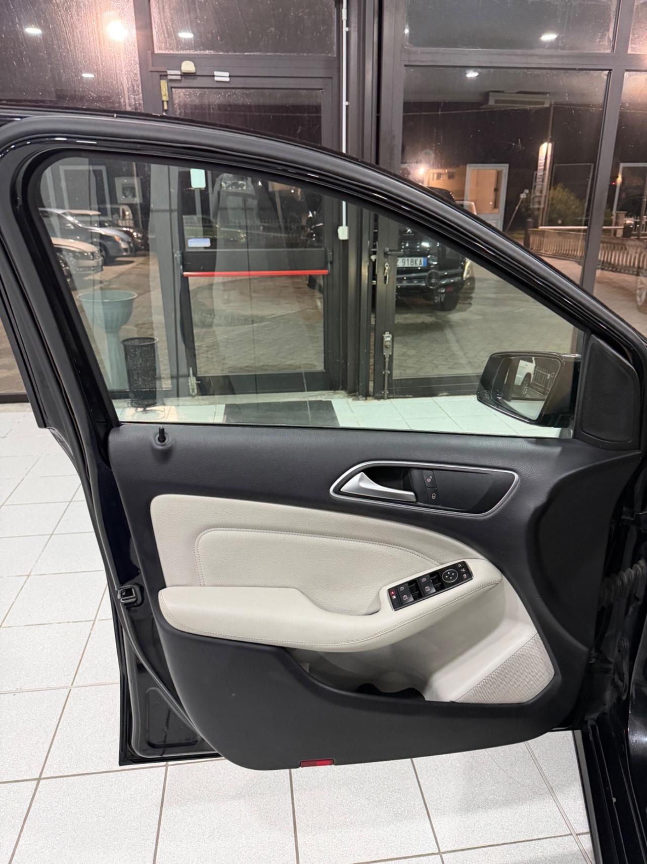 Mercedes-benz B 200 CDI Premium