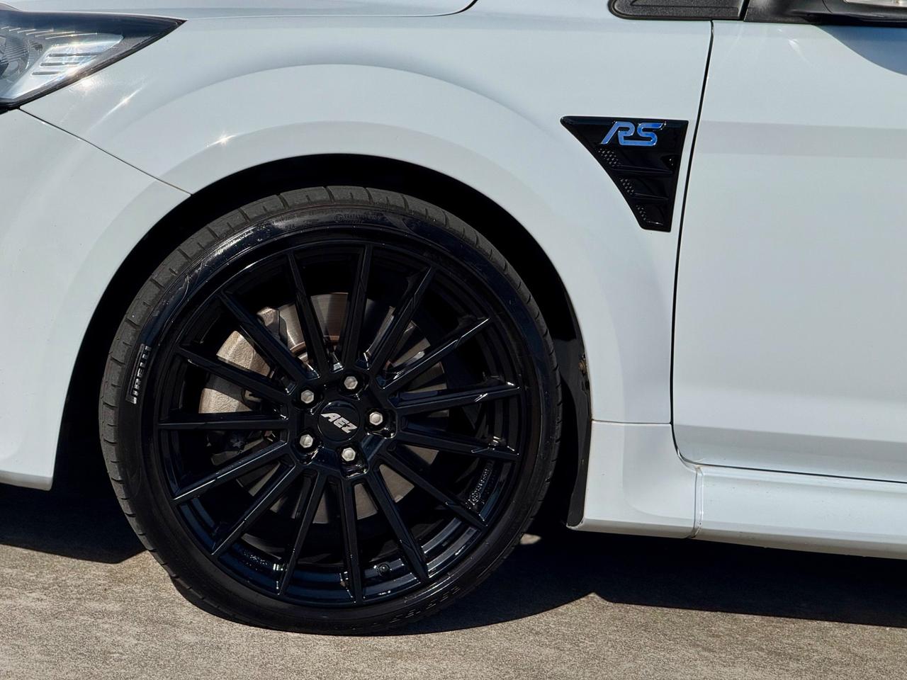 Ford Focus RS MK2 WHITE EDITION 2.5 5 CILINDRI TURBO 305CV