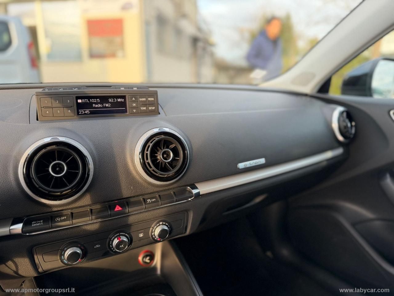 AUDI A3 SPB 1.4 TFSI G-tron AMBIENTE