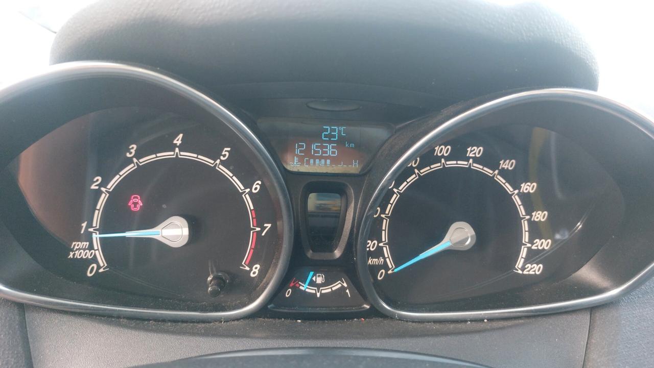 Ford Fiesta 1.4 5p. Bz.- GPL Titanium