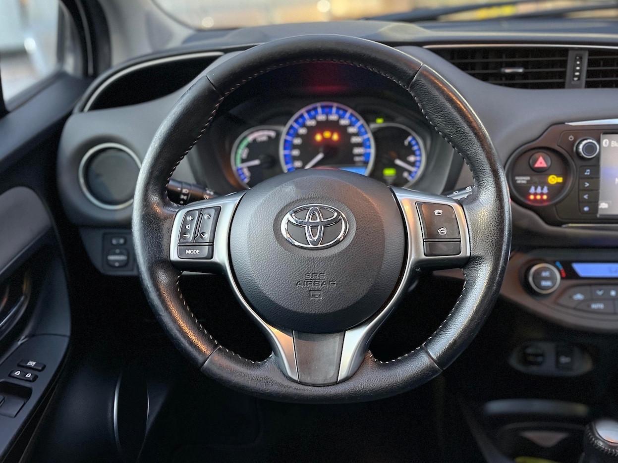 Toyota Yaris 1.5 Hybrid 73CV E6 Automatica Neo. - 2015