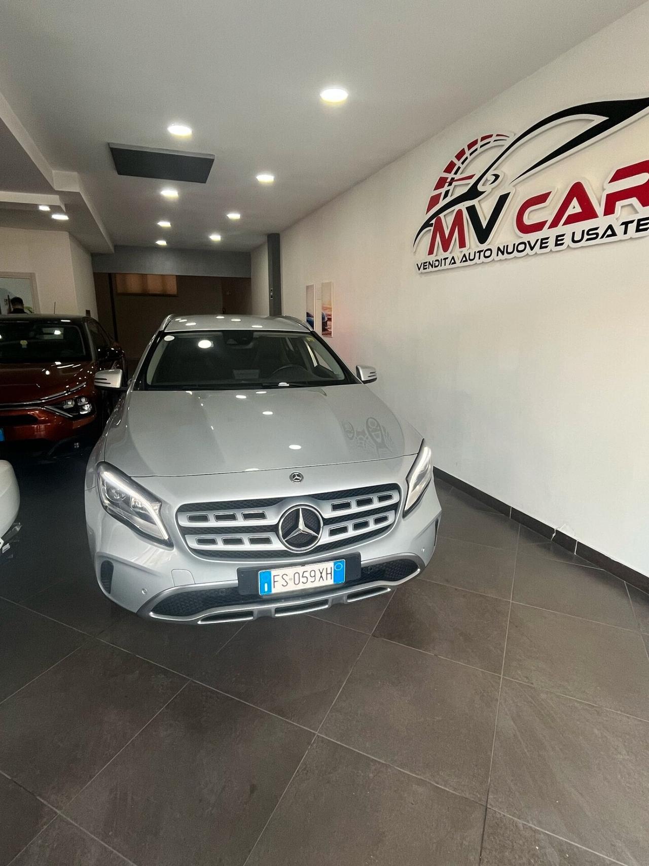 Mercedes-benz GLA 200 D AUTOMATICA 4MATIC SPORT