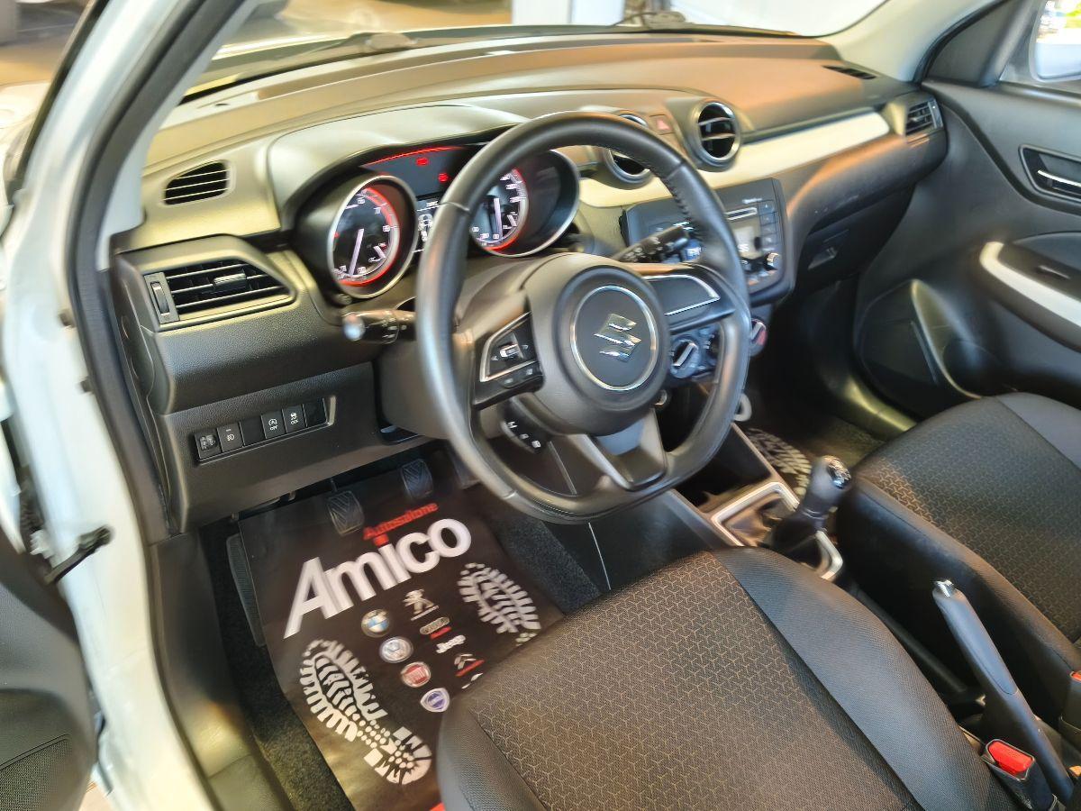 SUZUKI Swift 1.2 Hybrid Top