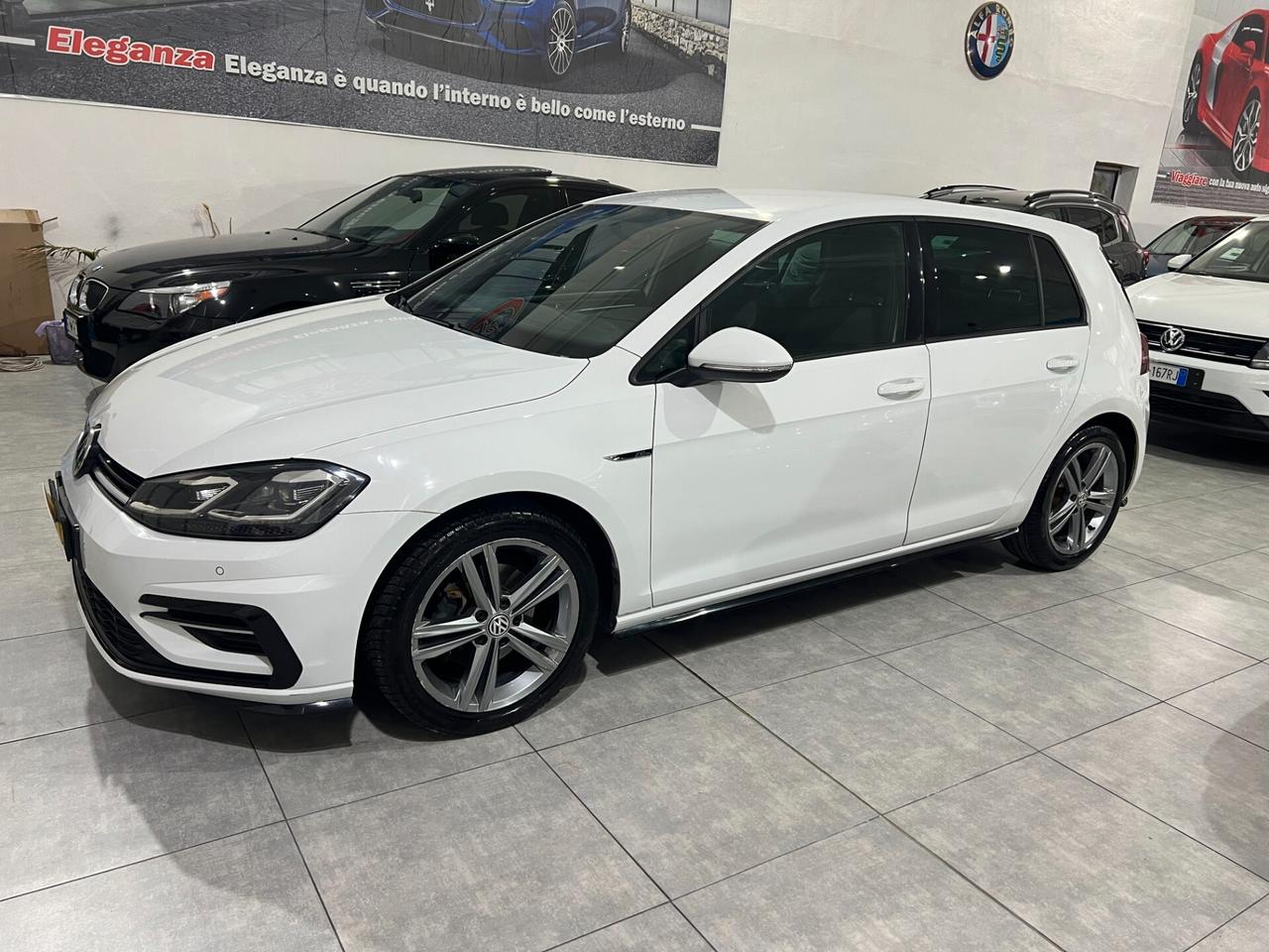 Volkswagen Golf 1.6 116 CV - R-LINE - 2017