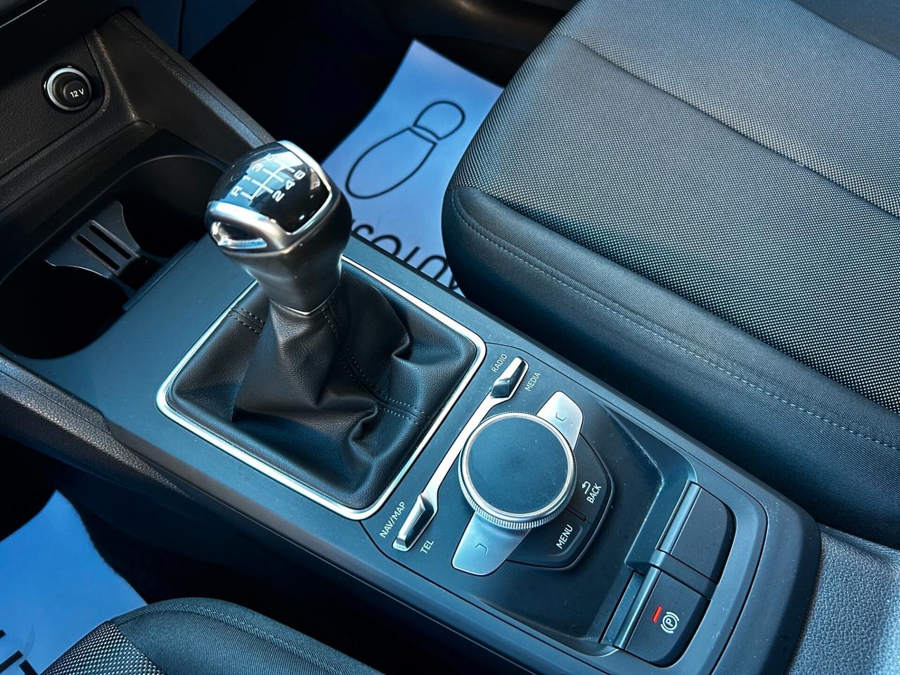 Audi Q2 30 TFSI Business 2021