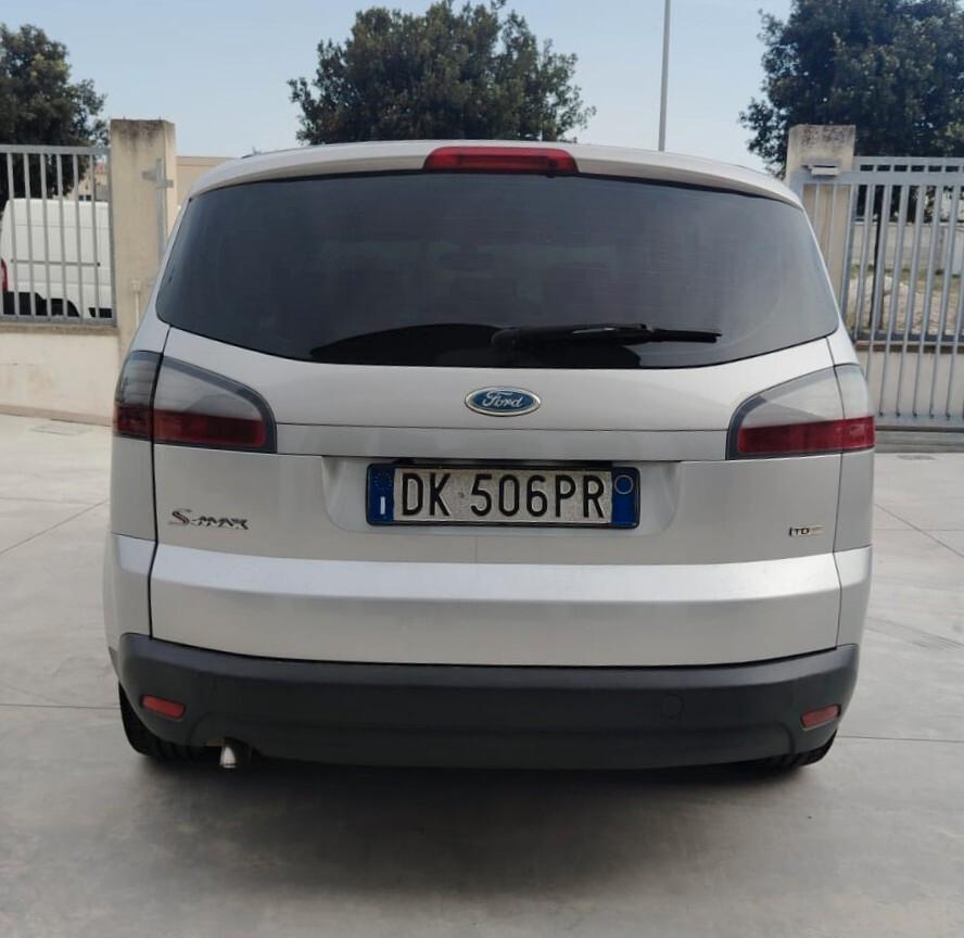 Ford S-Max 1.8 TDCi 125CV Titanium