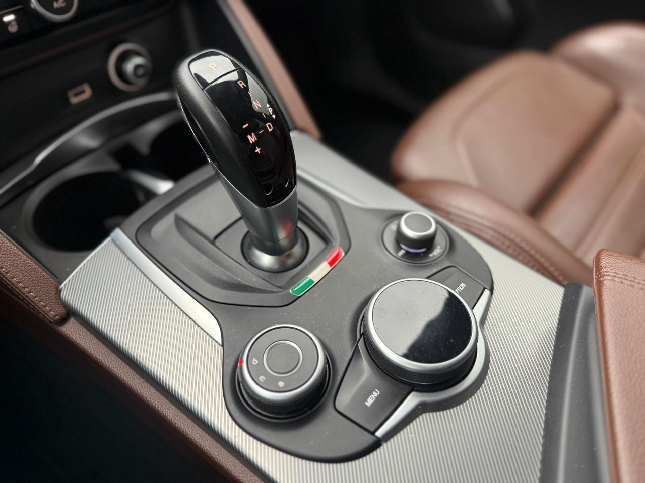 Alfa Romeo Stelvio 2.2 Turbodiesel 210 CV AT8 Q4 Super