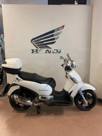 Aprilia Scarabeo 300
