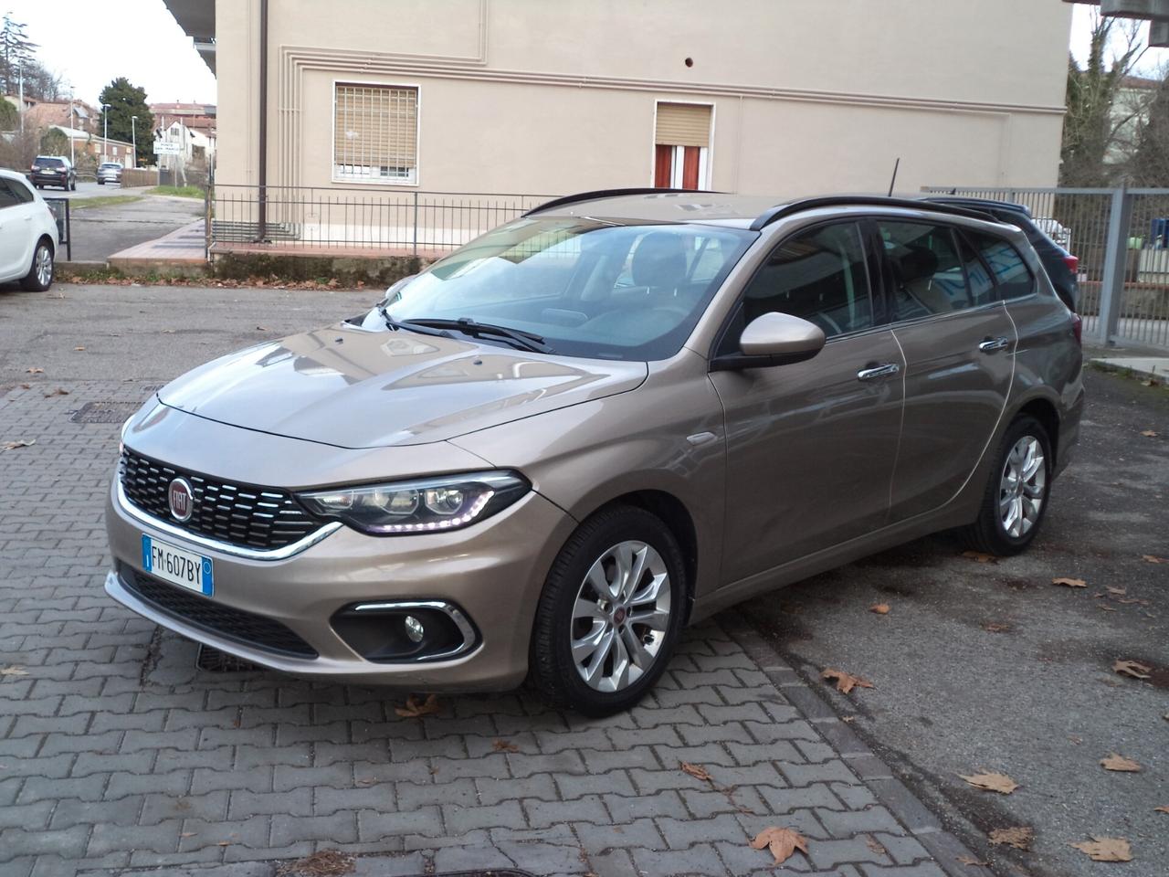 Fiat Tipo 1.6 Mjt S&S SW Lounge