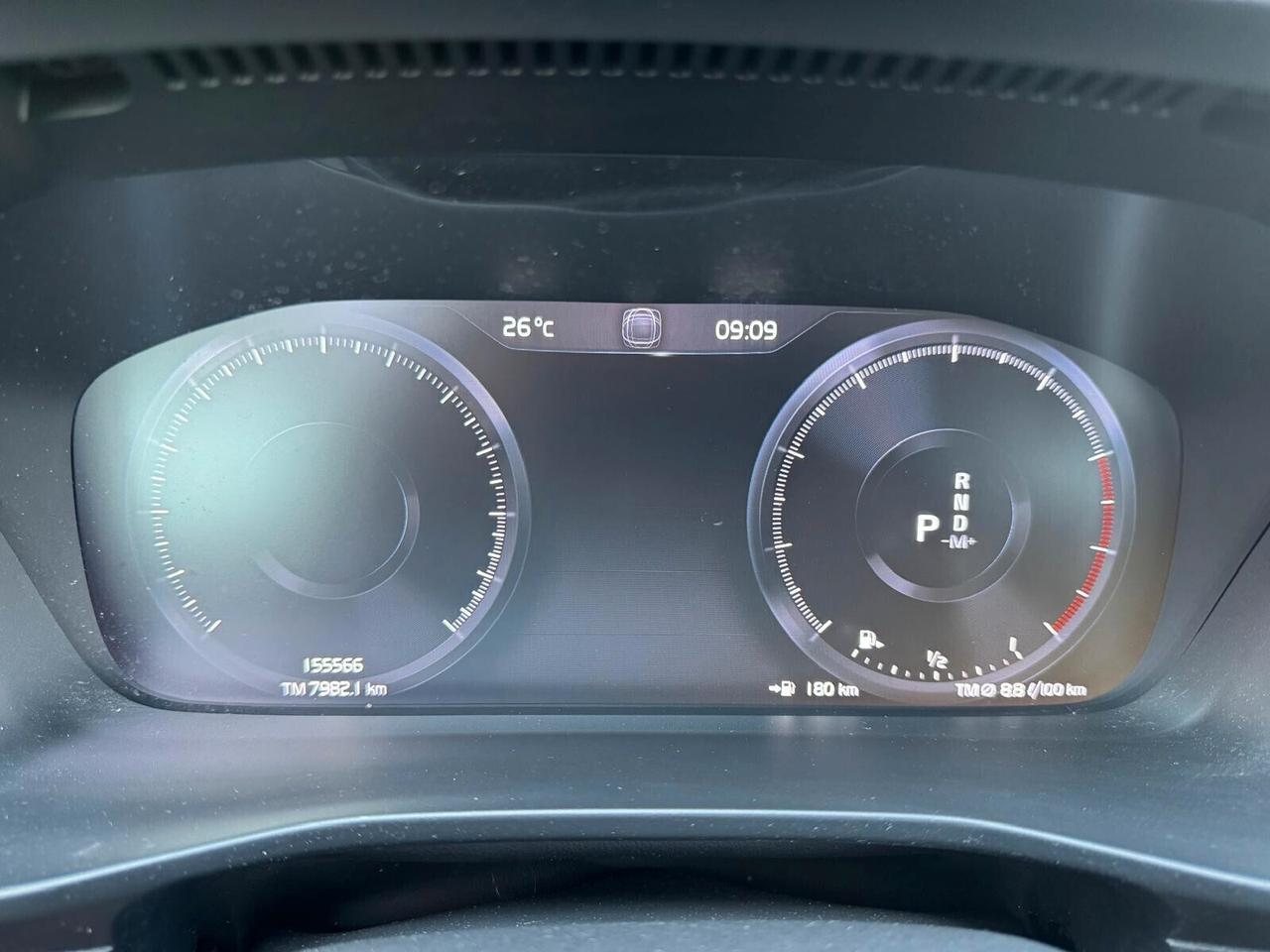 Volvo XC40 T2 Geartronic Momentum Core