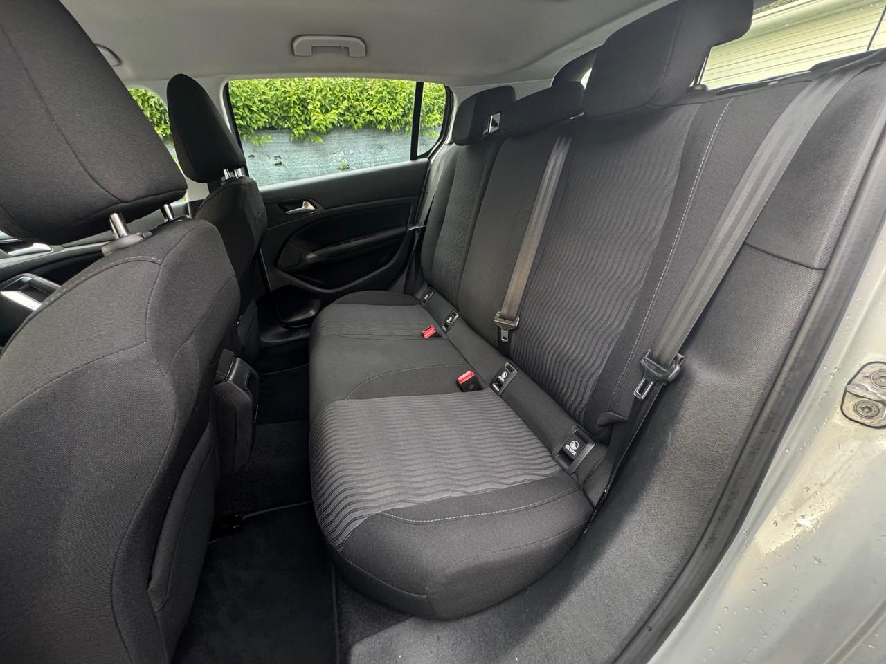 Peugeot 308 1.6 HDI 92 CV BUSINESS (68 KW) 2015 NEOPATENTATI