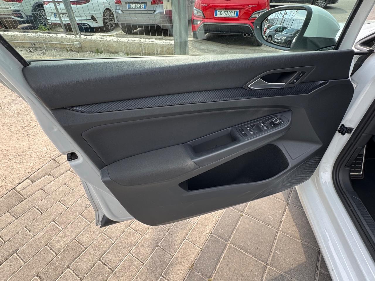 Volkswagen Golf 2.0 TDI SCR Style Prezzo Promo Finanziamento