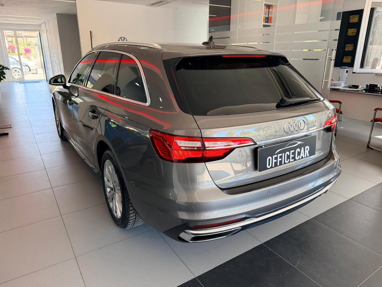 Audi A4 30 TDI/136 CV S tronic Business Advanced