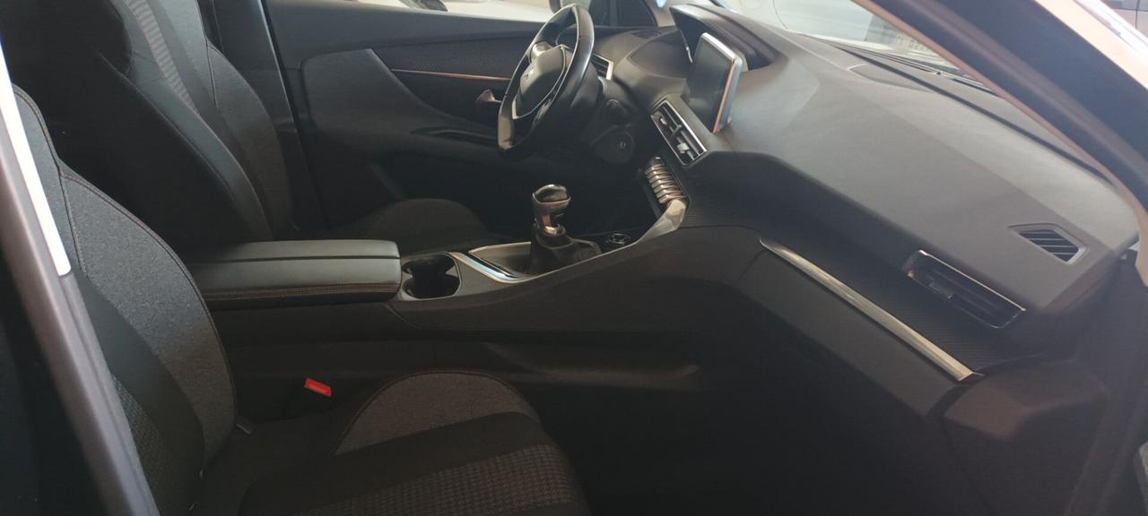 Peugeot 3008 BlueHDi 130 S&S Allure