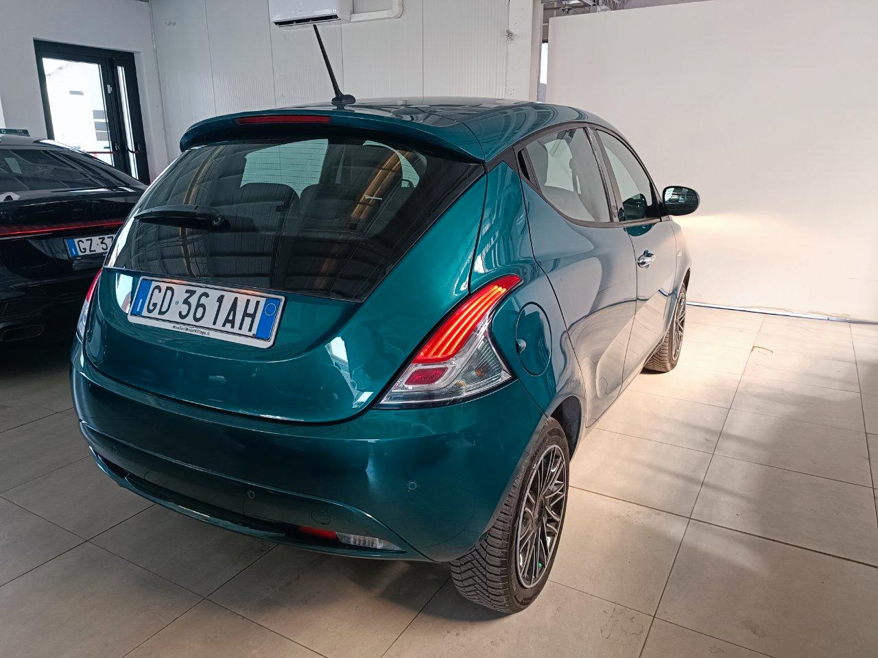 Lancia Ypsilon 5 Porte Ypsilon III 2015 1.0 firefly hybrid Gold s
