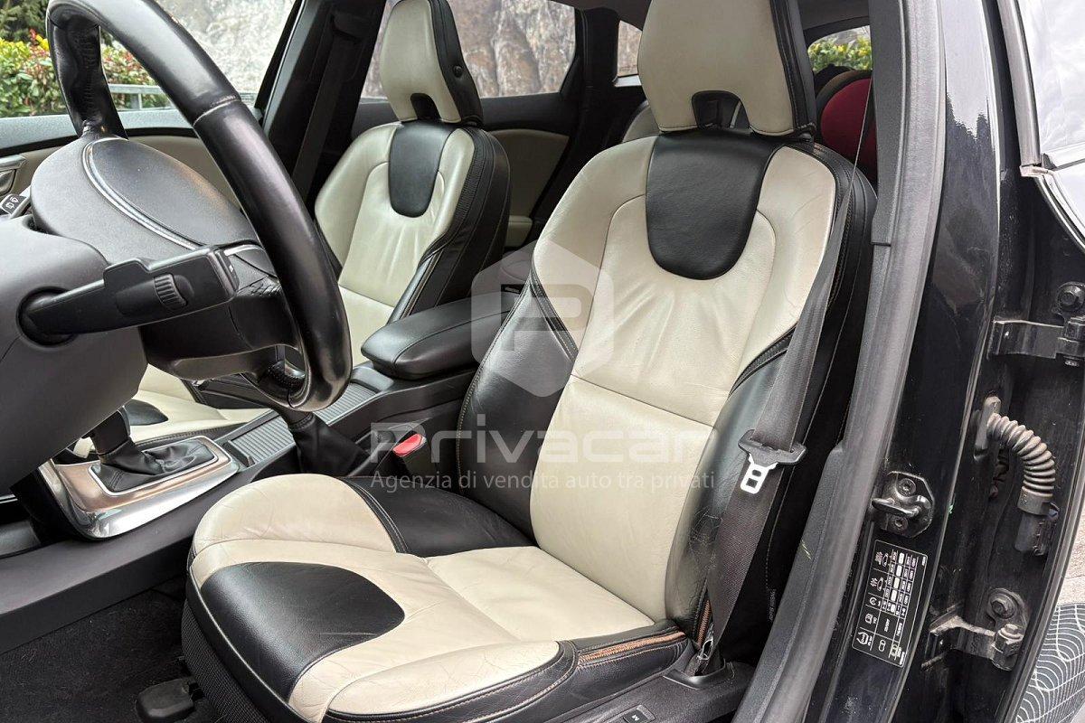 VOLVO V40 Cross Country T5 AWD Geartronic Summum