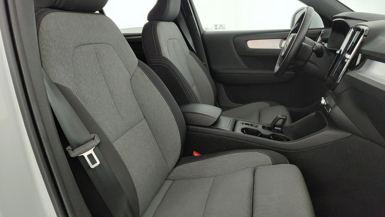 VOLVO XC40 2.0 b3 Core auto