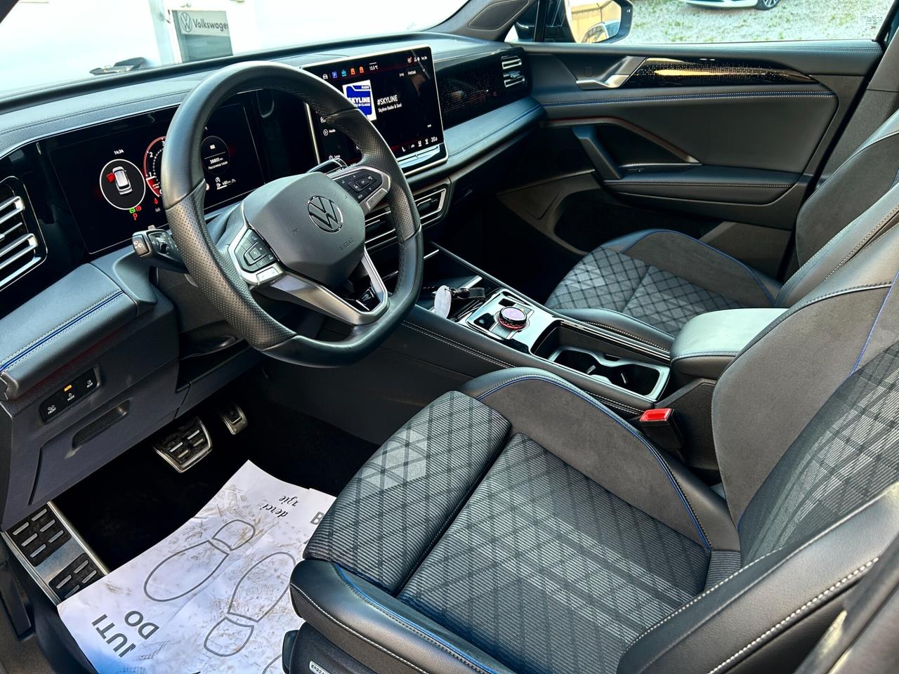 Volkswagen Tiguan 2.0 TDI 150 CV DSG R-Line 2024