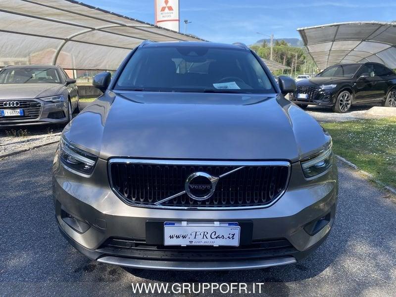 Volvo XC40 B4 AWD Geartronic Momentum Pro