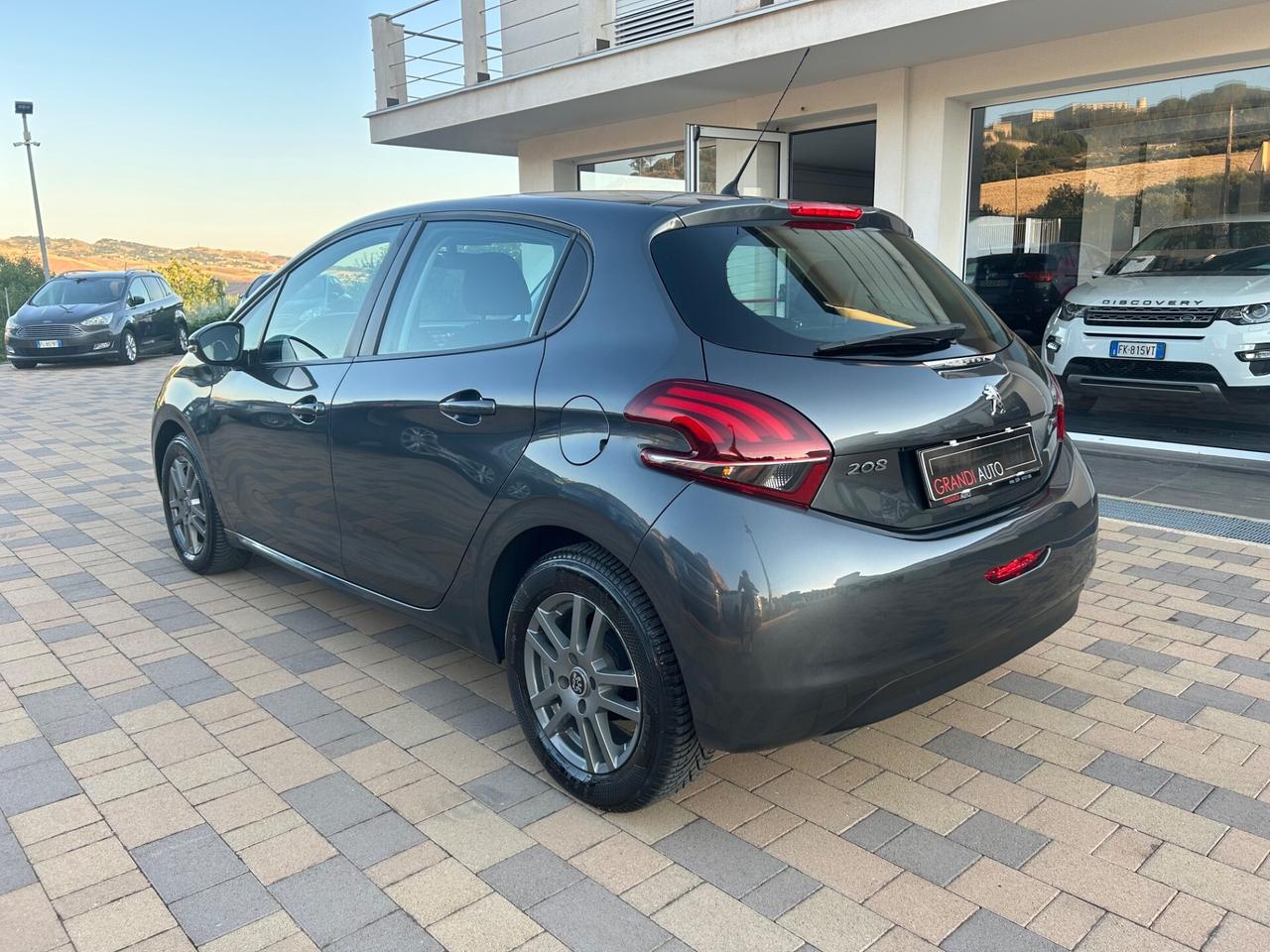 Peugeot 208 BlueHDi 75 5 porte Allure