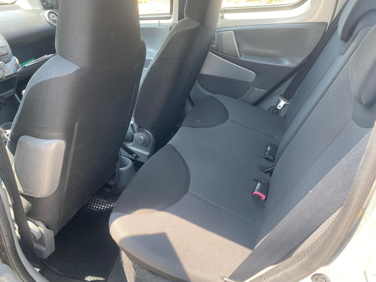 Toyota Aygo 1.0 12V VVT-i 5 porte