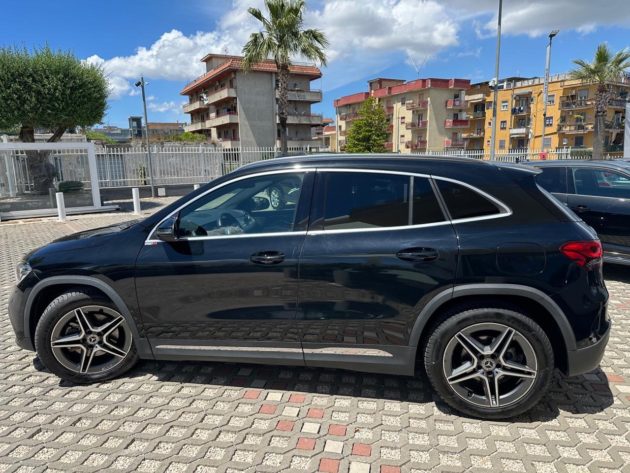 Mercedes-benz GLA 200d Automatic 4Matic Premium AMG