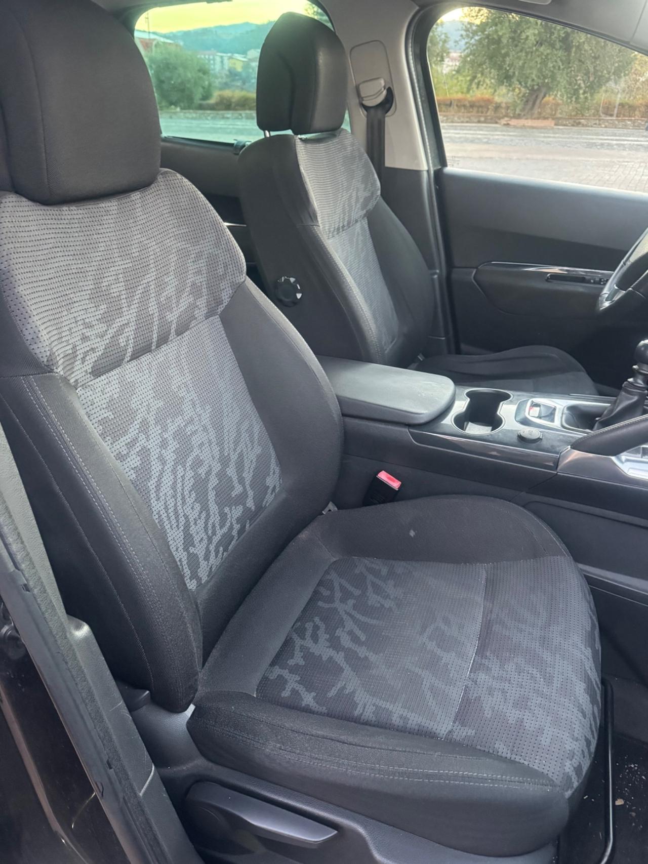 Peugeot 3008 1.6 HDi 109Cv 2010