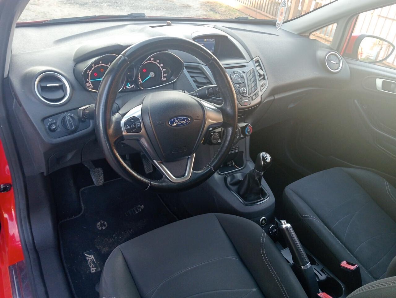 Ford Fiesta 1.4 3 porte Bz.- GPL Black & White Edition