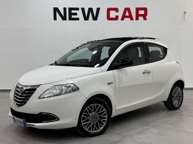 Lancia Ypsilon 1.2 69 CV 5 porte S&S Platinum