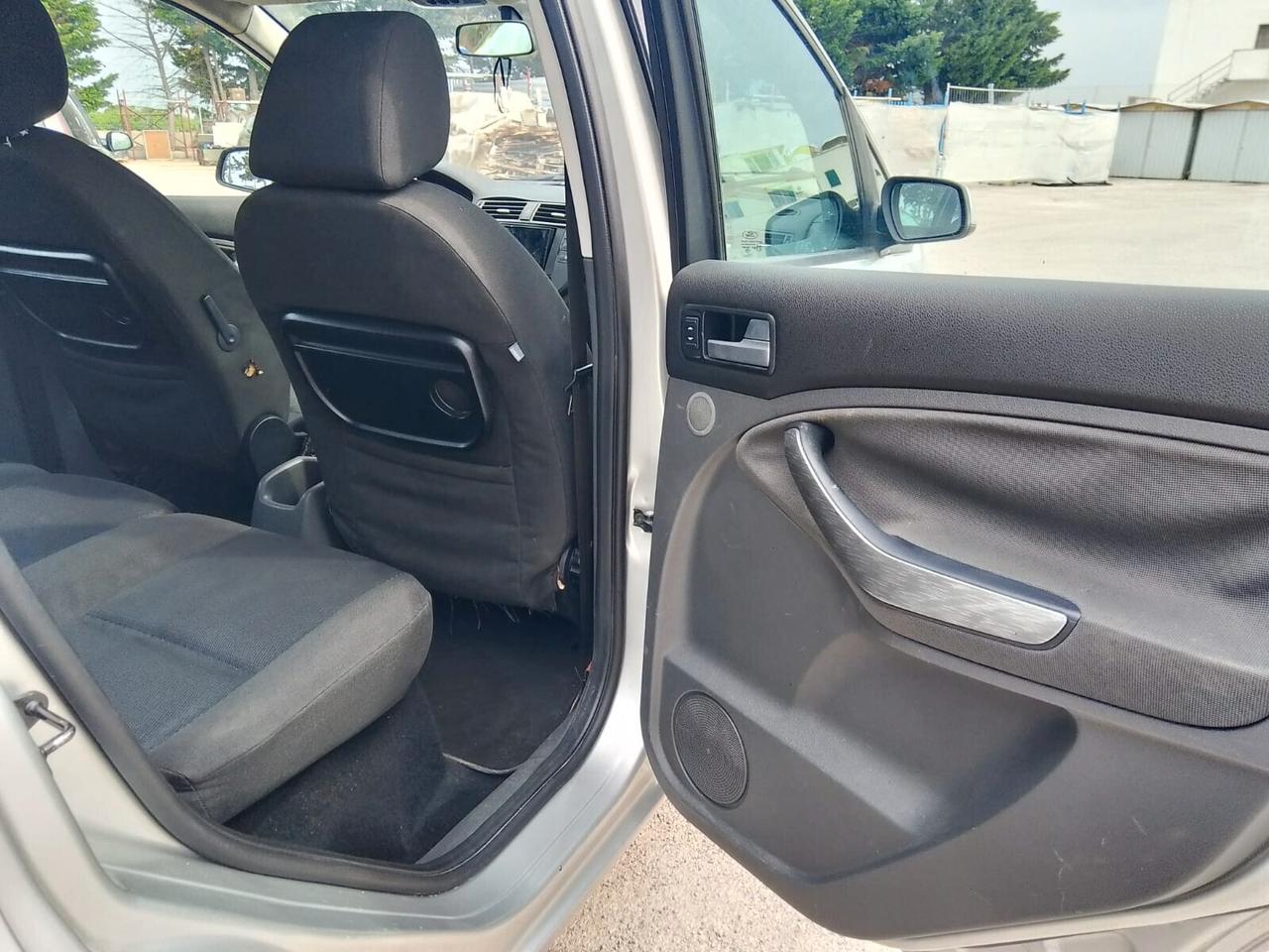 Ford C-Max 1.6 TDCi (90CV) Ghia