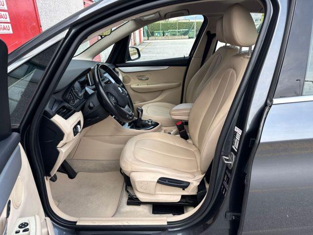 BMW 214 d Active Tourer Advantage OK Neopatentati