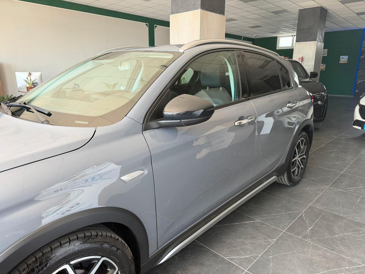 Fiat Tipo 1.6 Mjt S&S 5 porte Cross