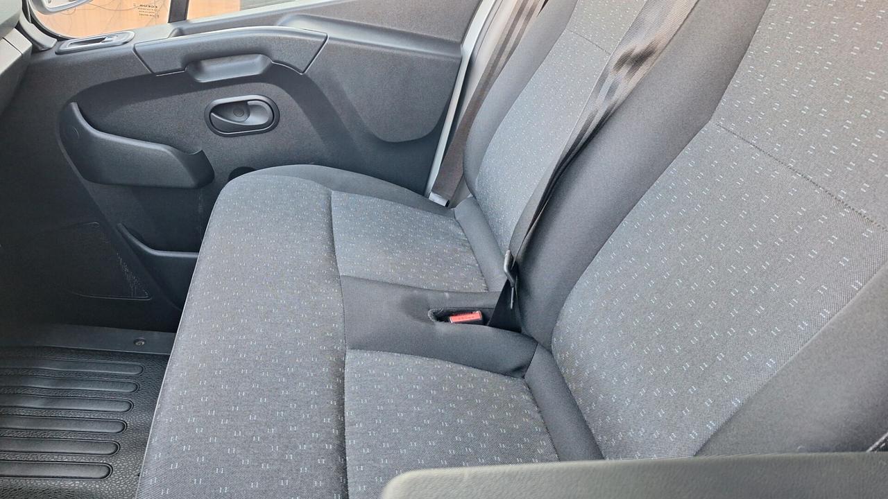 FURGONE Opel Movano 2.3 DIESEL 135CV L1H2