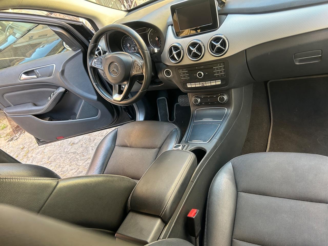 Mercedes-benz B 180 B 180 d Automatic Sport.