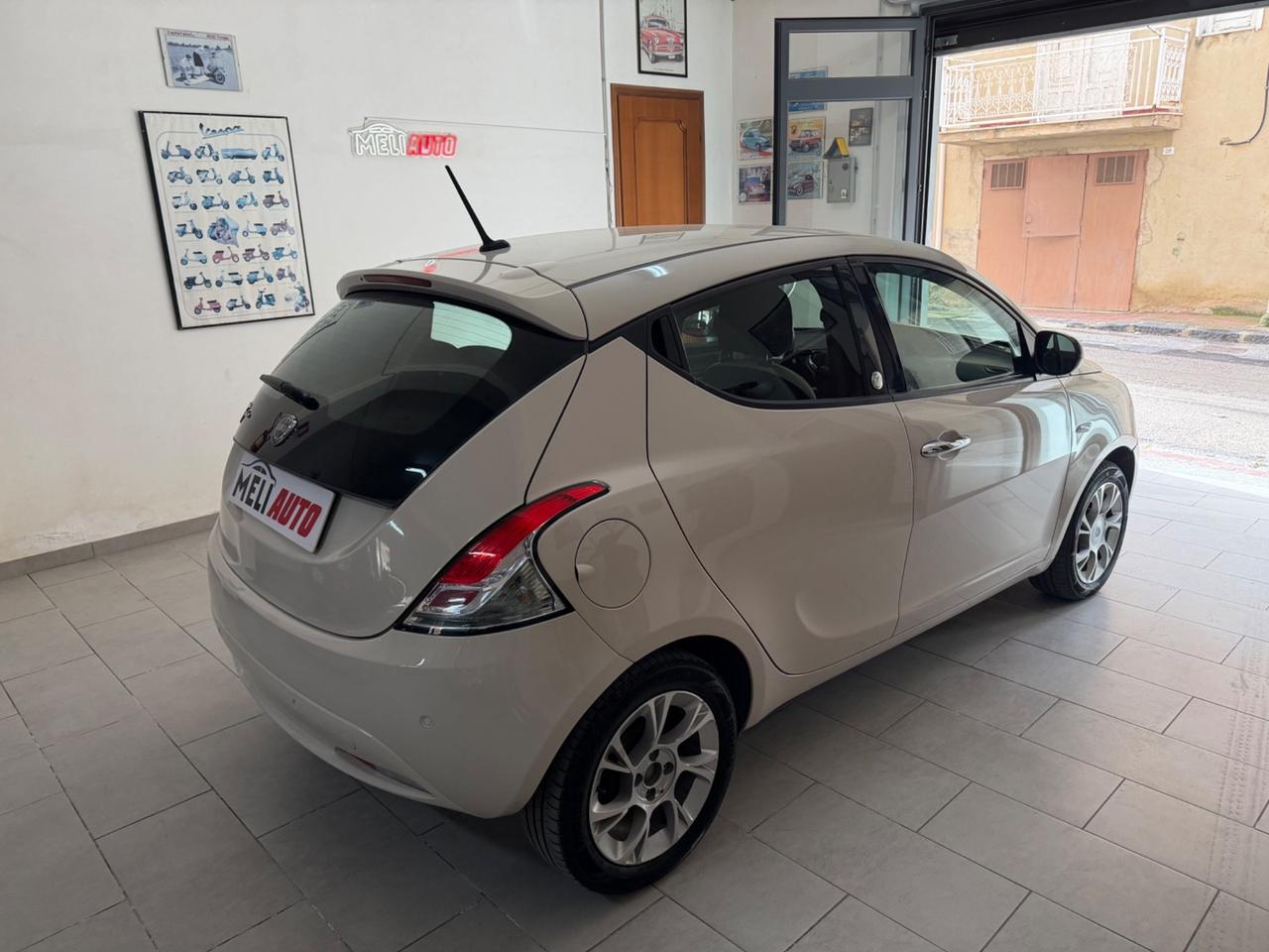 Lancia Ypsilon 1.2 Benzina Opening Edition