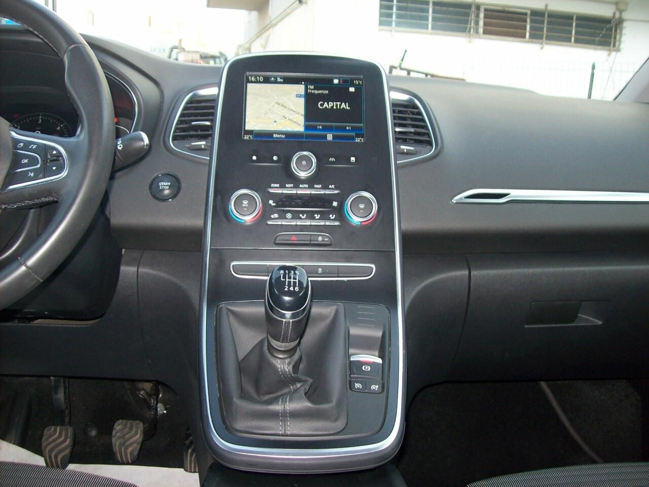 Renault Scenic 1.7 Blue dCi 120CV Sport Edition2