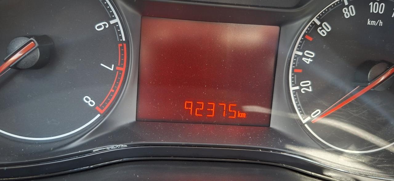 Opel Corsa 1.2 5 porte