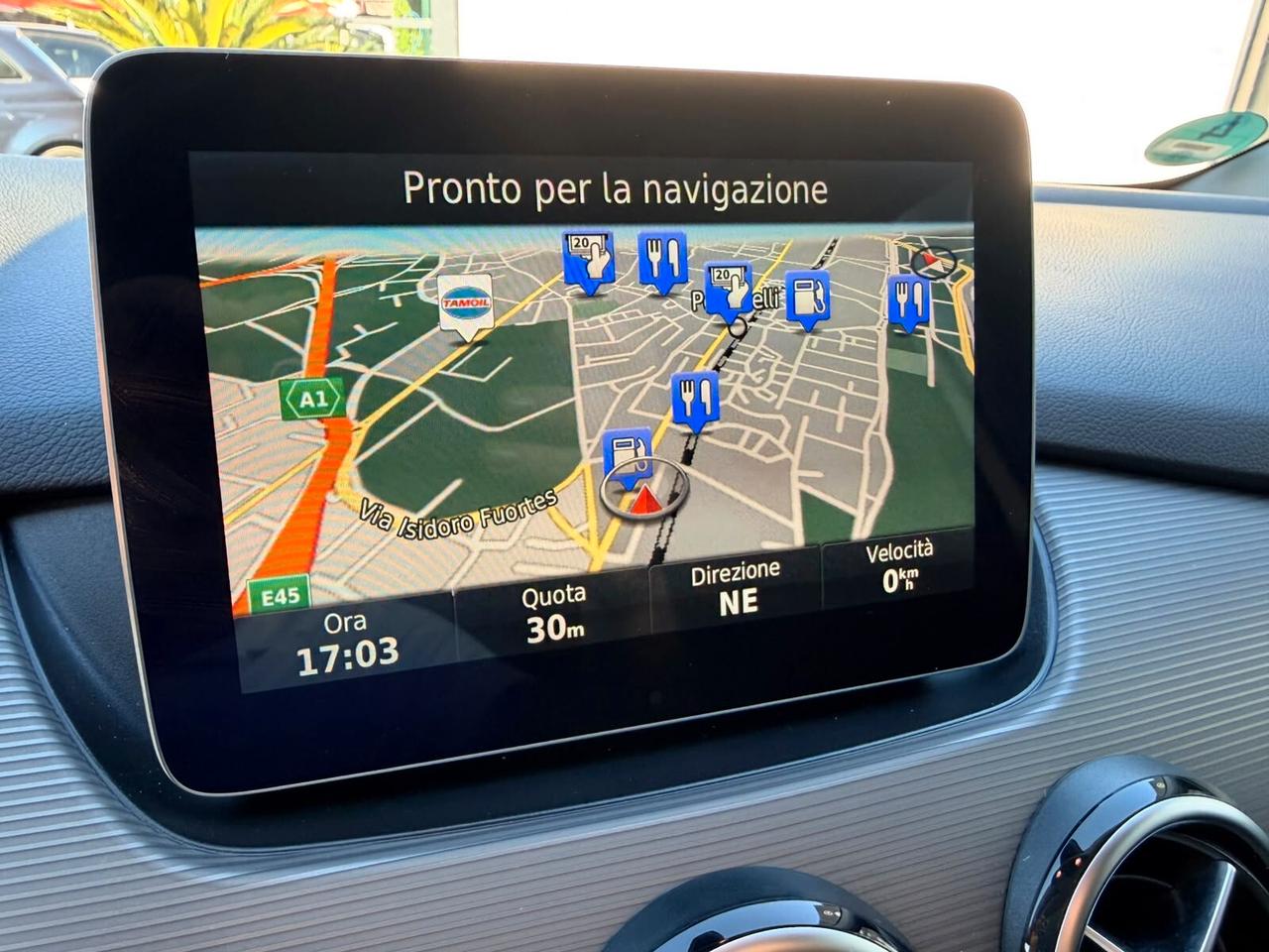Mercedes-benz B 180 Premium